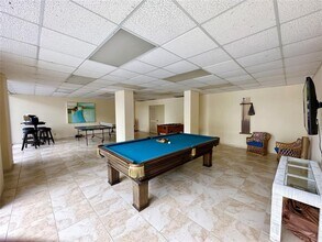 2841 N Ocean Blvd, Unit 201 in Lauderdale-by-the-Sea, FL - Building Photo - Building Photo