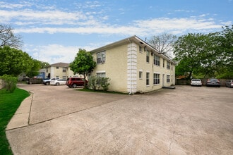4625 Junius St in Dallas, TX - Foto de edificio - Building Photo