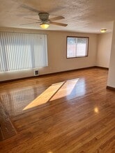 185 SW 3rd Ave in Oak Harbor, WA - Building Photo - Building Photo