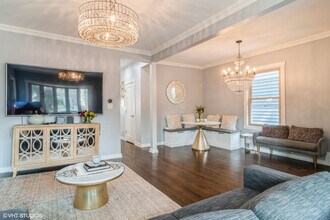 4024 N Maplewood Ave in Chicago, IL - Building Photo - Building Photo