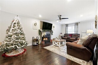 5960 River Ridge Ln in Sugar Hill, GA - Building Photo - Building Photo