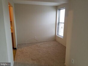 112 Duvall Ln-Unit -86-202 in Gaithersburg, MD - Building Photo - Building Photo