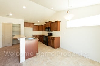1348 SW Julia St in College Place, WA - Building Photo - Building Photo
