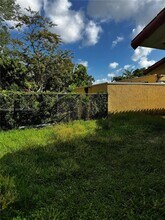 2194 SW 57th Ct in Miami, FL - Building Photo - Building Photo