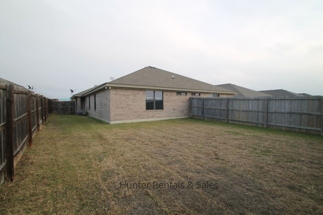 property at 3509 Dustin Ct