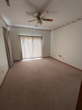 1104 E 15th St in Vinton, IA - Building Photo - Building Photo