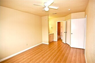 12603 Ashford Meadow Dr-Unit -B in Houston, TX - Building Photo - Building Photo