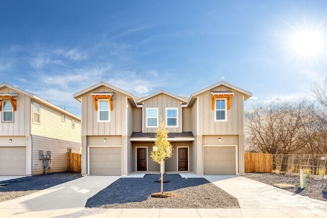 property at 843 Soria Pl