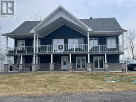 1929 River Rd in Ottawa, ON - Building Photo