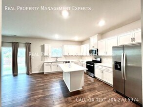 3891 Meadow Crossing Dr in Davidson, NC - Building Photo - Building Photo