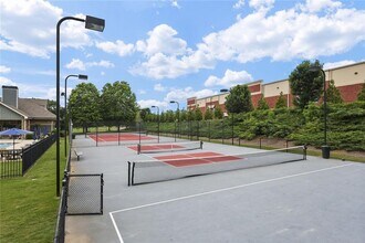 423 Royal Cres Ln E in Canton, GA - Building Photo - Building Photo