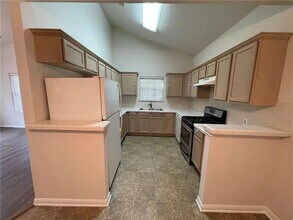 5701 Signal Point in Austin, TX - Building Photo - Building Photo