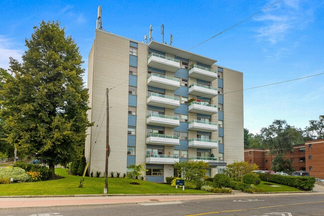 2440 Queen Street East