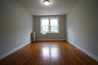 47 Linden St, Unit 4 in Boston, MA - Building Photo - Building Photo