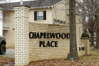 Chapelwood Place Apartments in Henderson, KY - Foto de edificio - Building Photo