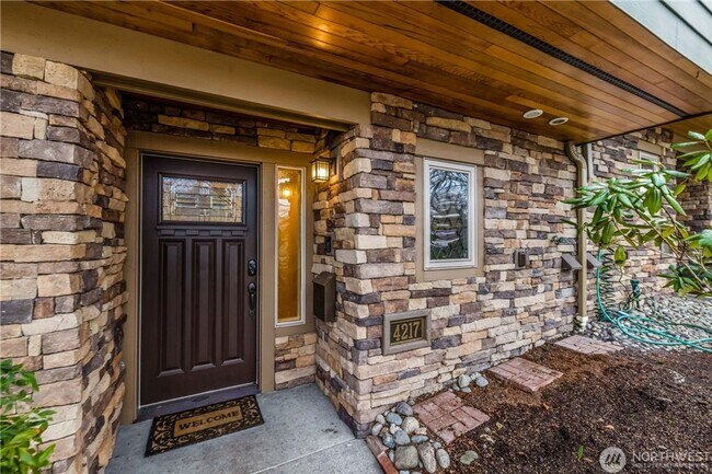 property at 4217 SW Atlantic St