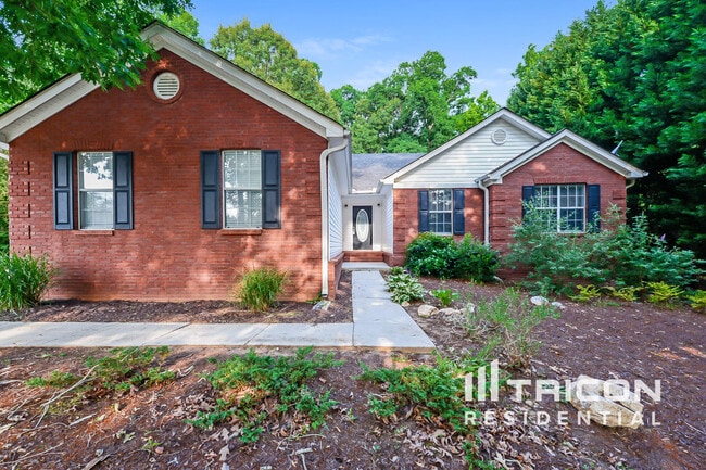 property at 85 Parkwood Dr