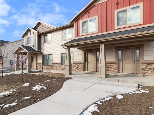 38 S 480 W in Tremonton, UT - Foto de edificio - Building Photo