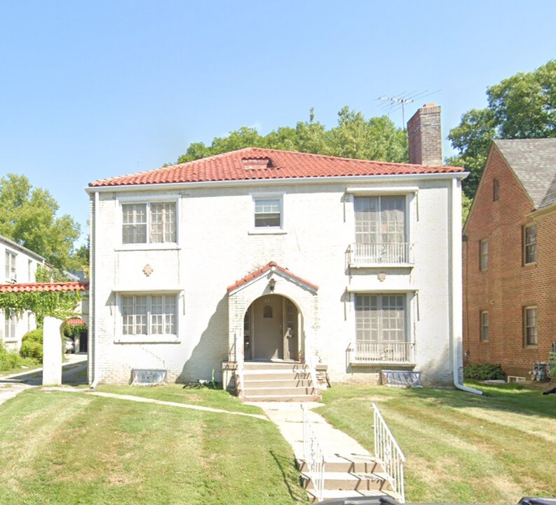 419 S 38th Ave in Omaha, NE - Building Photo