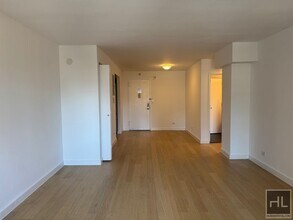 East 39th Street in New York, NY - Building Photo - Building Photo