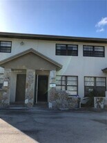1624 NE 151st St in Miami, FL - Building Photo