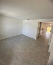 2627-2627 SE 28th St in Homestead, FL - Building Photo - Building Photo
