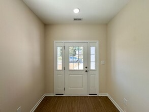 1137 Meadow Creek Rd in Fayetteville, NC - Building Photo - Building Photo