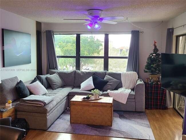 property at 2306 S Cypress Bend Dr