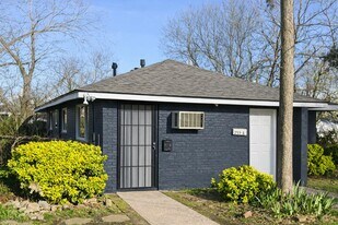 255 Sunset Ave NW in Atlanta, GA - Building Photo