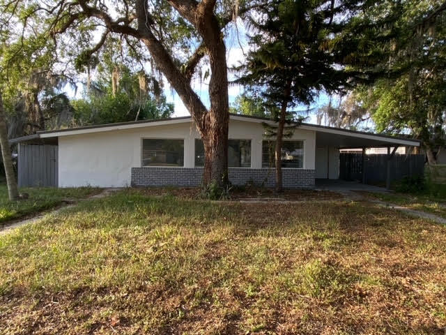 811 SE 12th St in Okeechobee, FL - Building Photo