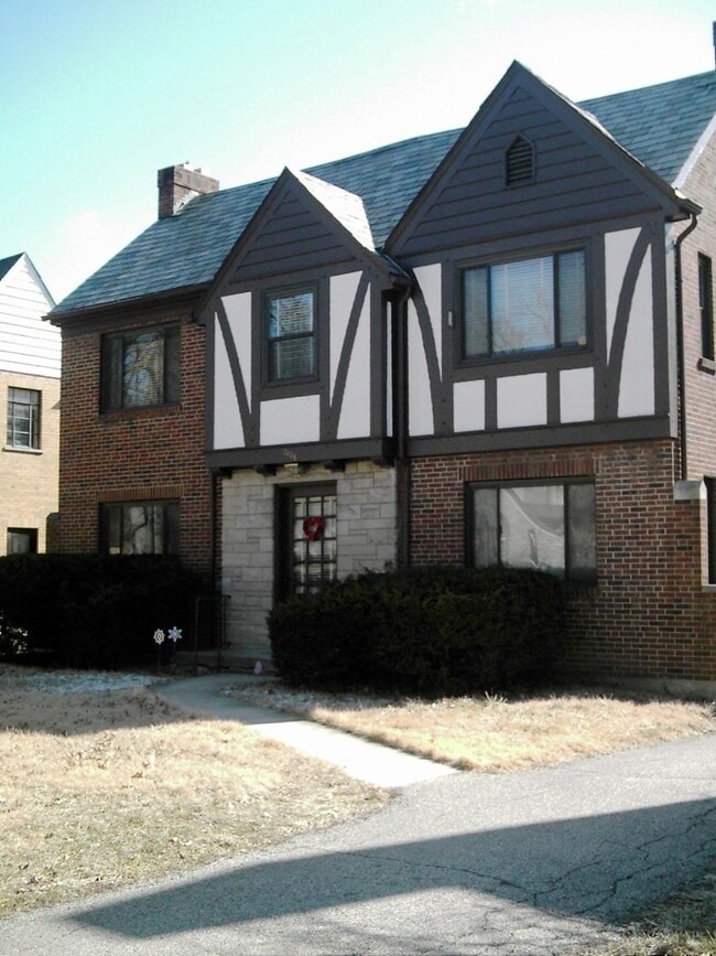 3105 Bellewood Ave, Unit #3 in Cincinnati, OH - Building Photo - Building Photo