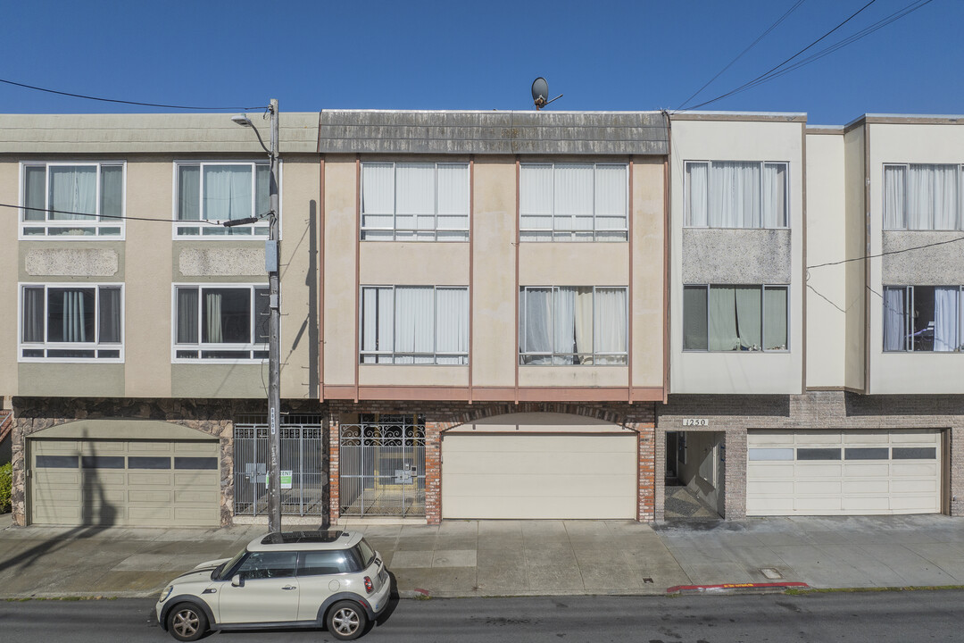 1246 20th Ave in San Francisco, CA - Building Photo