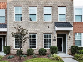 5925 Laurel Bed Ln in Richmond, VA - Building Photo - Building Photo
