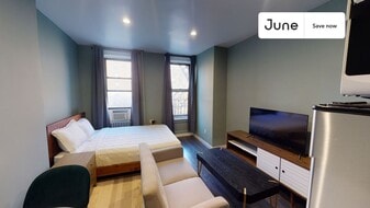 534 E 14th St in New York, NY - Building Photo