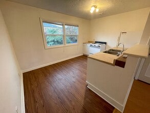 6939 NE Grand Ave in Portland, OR - Building Photo - Building Photo