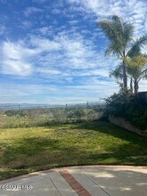 376 Fresh Meadows Rd in Simi Valley, CA - Building Photo - Building Photo