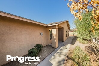 3814 W Marconi Ave in Phoenix, AZ - Building Photo - Building Photo