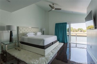 1044 NW North River Dr in Miami, FL - Building Photo - Building Photo