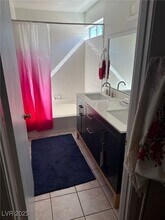 7037 Morales Cir in Las Vegas, NV - Building Photo - Building Photo