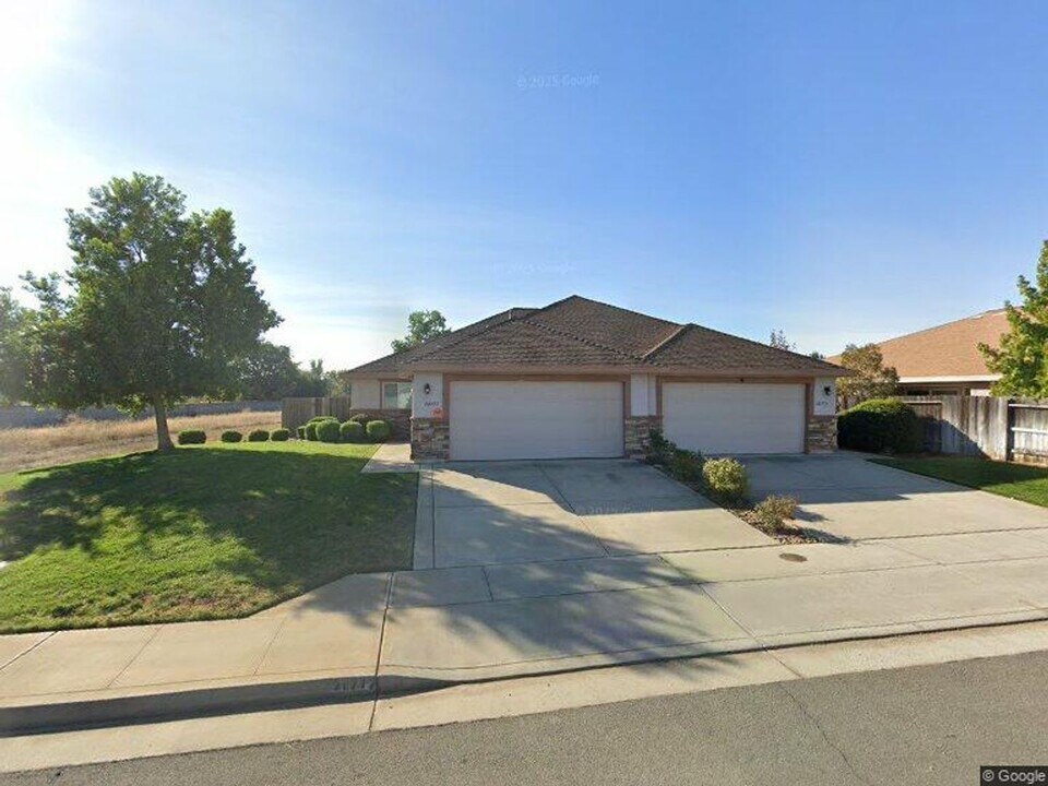 20775-20777 Manzi Way in Cottonwood, CA - Building Photo