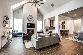 7021 Royal View Dr in McKinney, TX - Building Photo - Building Photo