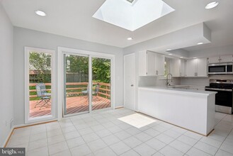 9216 Moultrie Pkwy in Potomac, MD - Building Photo - Building Photo