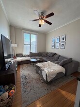 3730 N Sheffield Ave in Chicago, IL - Foto de edificio - Building Photo