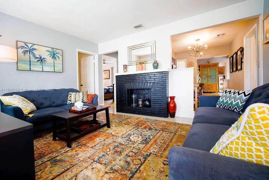 1505 NW 7th Terrace in Fort Lauderdale, FL - Building Photo