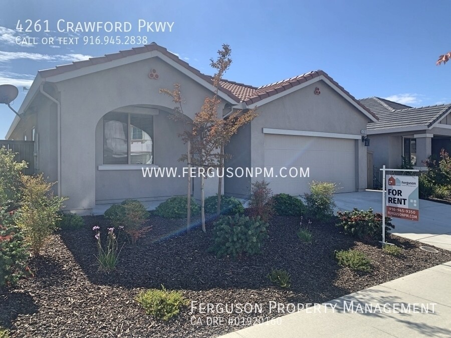 4261 Crawford Pkwy in Roseville, CA - Building Photo