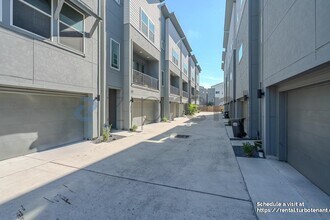 2852 Cline St in Houston, TX - Building Photo - Building Photo