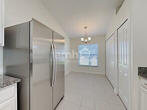 11642 Tropical Isle Ln in Riverview, FL - Building Photo - Building Photo