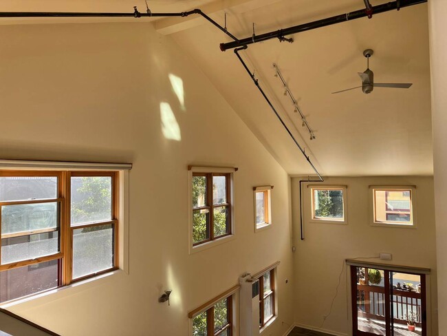 2875 Glascock St in Oakland, CA - Building Photo - Building Photo