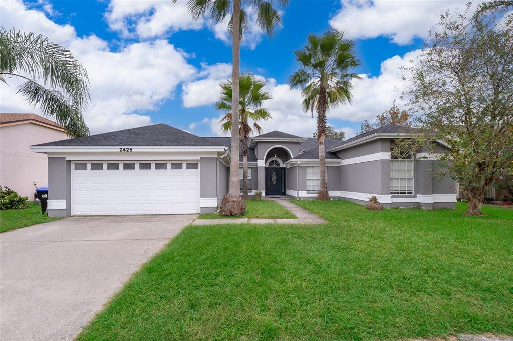 2425 Rolling Broak Dr in Orlando, FL - Building Photo