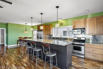 2022 Willow Beach St in Keego Harbor, MI - Building Photo - Building Photo